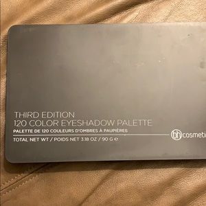 Bh cosmetics 120 color eyeshadow